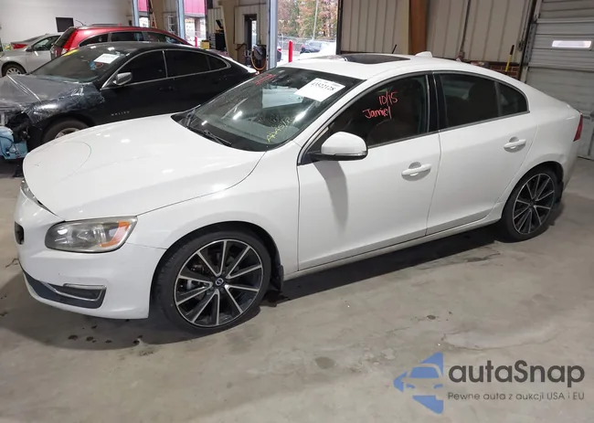 YV126MFKXG2410403: 43522128