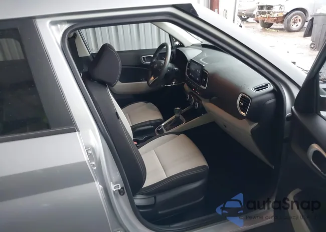 KMHRC8A31MU086869: 43522208