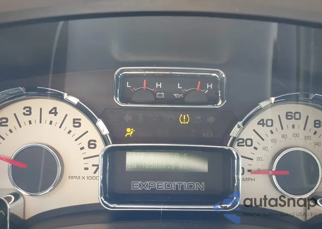 1FMJU2A57EEF40174: 43523904