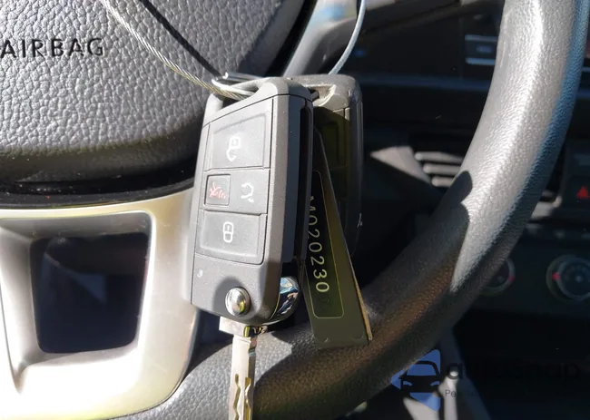 3VWC57BU6MM020230: 43523919