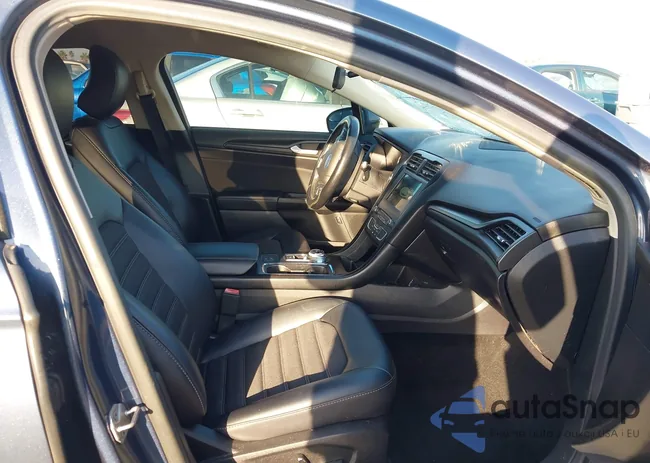 3FA6P0LU5JR120176: 43523172