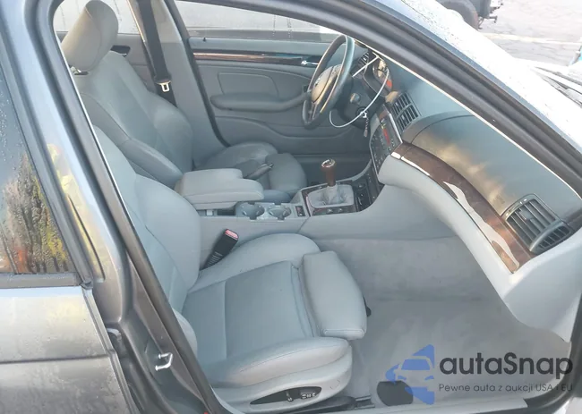 WBAEU33432PF57246: 43523237