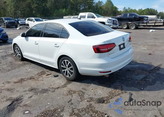 3VWDB7AJ2HM351218: 43523308