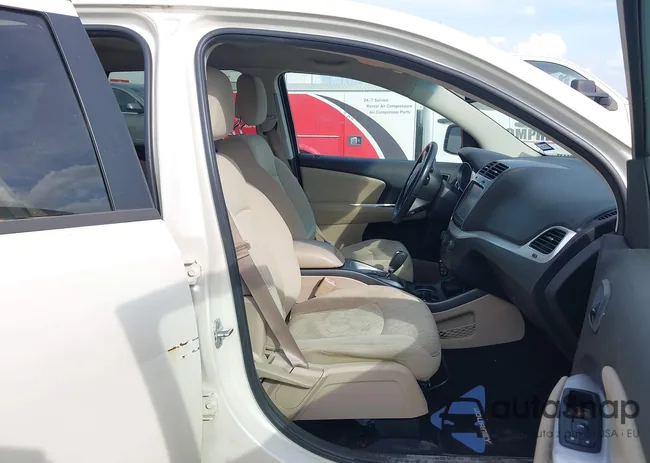 3C4PDCBG1CT256637: 43524410