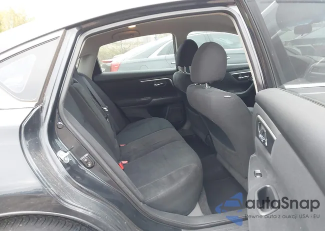 1N4AL3AP1EC277227: 43524456