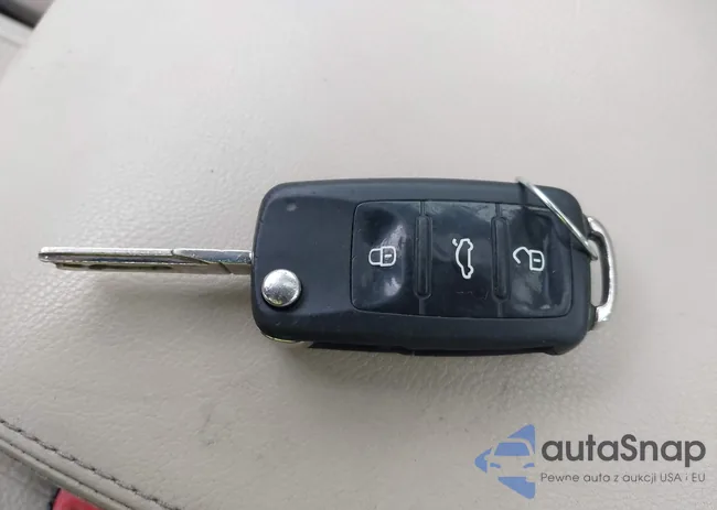 WVGAV3AX9DW570628: 43524637