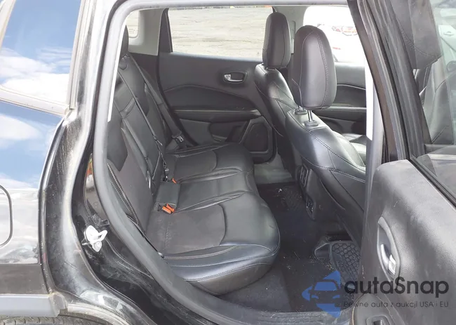 3C4NJDBBXJT435833: 43524759