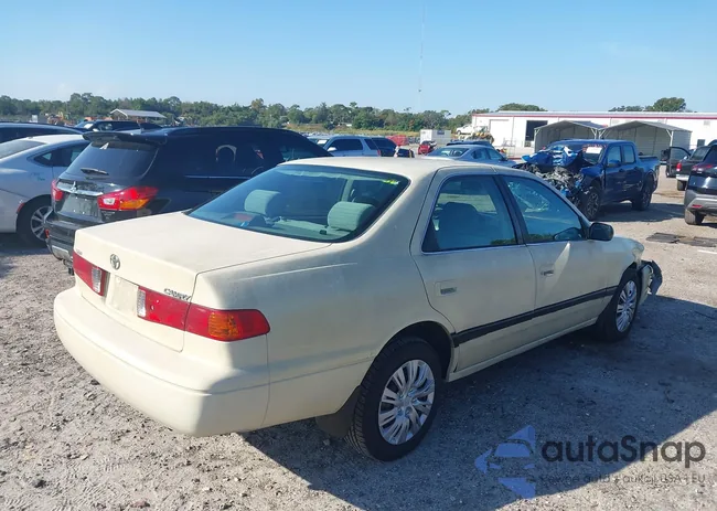 4T1BG22K2YU975047: 43524858