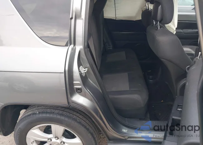 1C4NJCEB6CD661401: 43524892