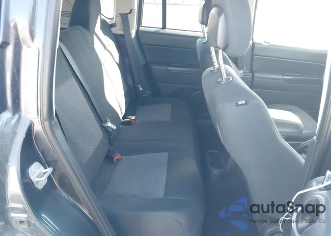 1C4NJDBB9ED749260: 43524178