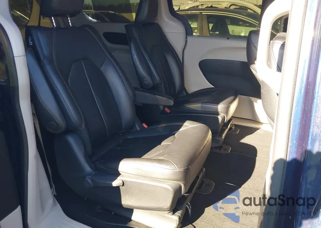 2C4RC1L76JR133494: 43525412