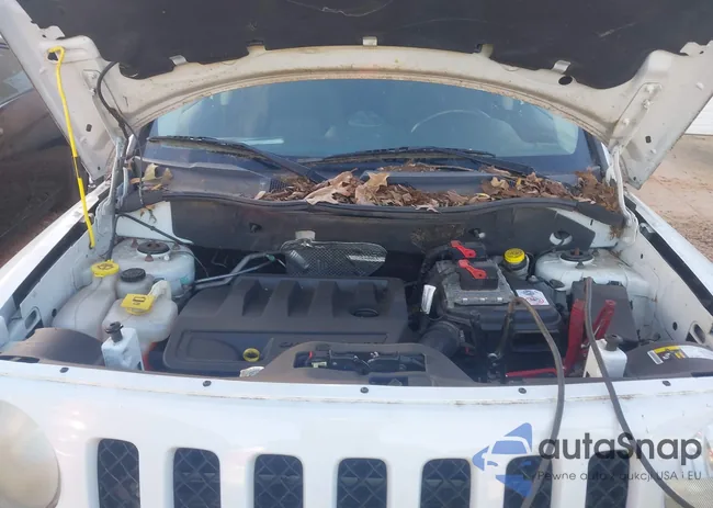 1C4NJRFB2GD687159: 43525451