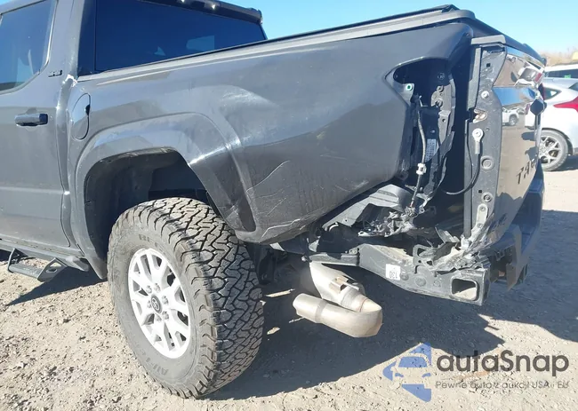 3TMLB5JN6RM026403: 43525679