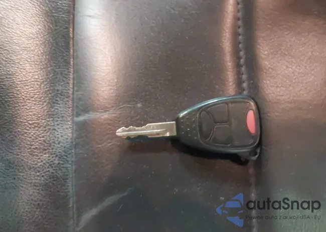 1C4NJRFB1GD557776: 43525759