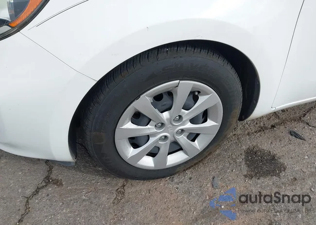 KNADM5A32F6440610: 43525038