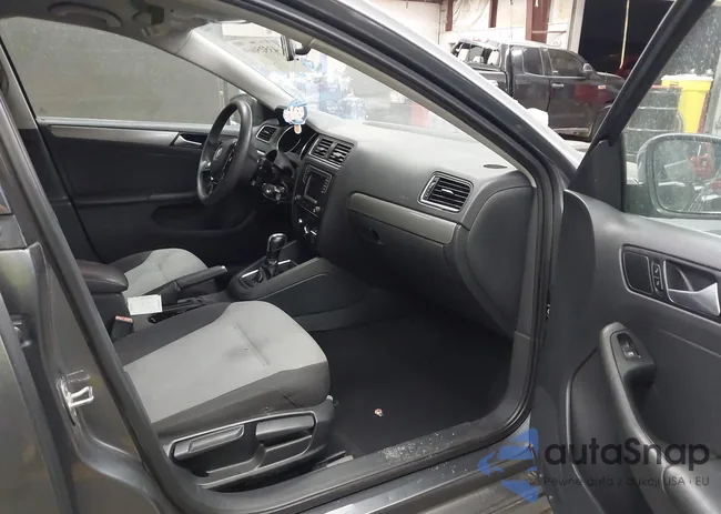 3VW2B7AJ2HM315035: 43525069