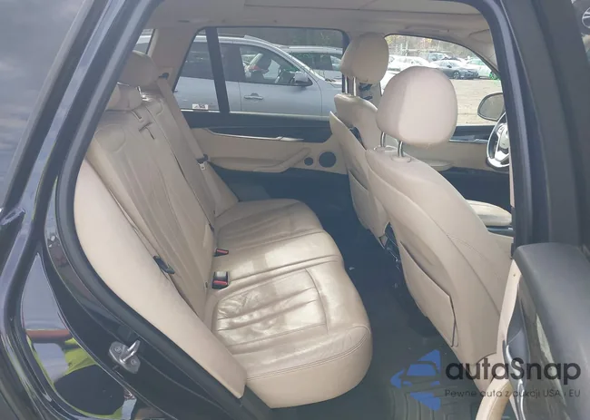 5UXKR0C56G0P23043: 43525300