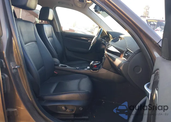 WBAVM1C51EVW52642: 43525332