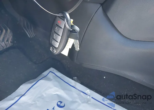 KNMAT2MT3HP538027: 43525337