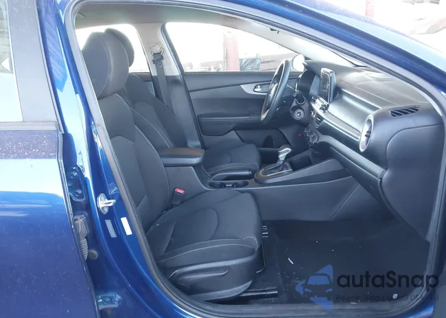 3KPF24AD4ME304832: 43526030