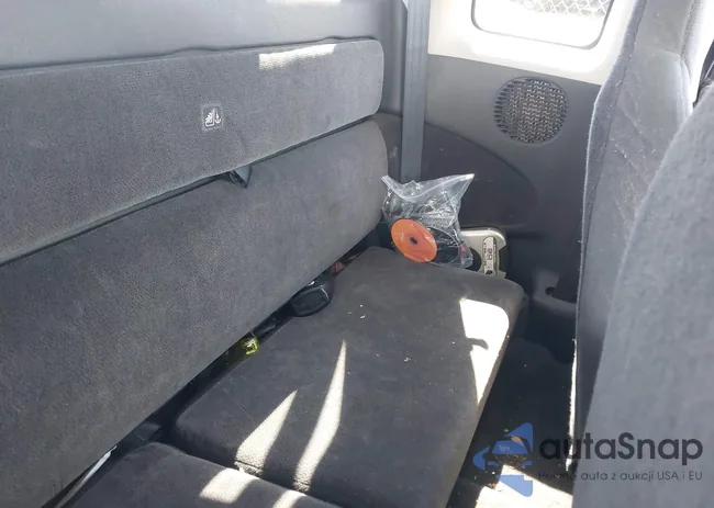 1B7GL22N81S236945: 43526122