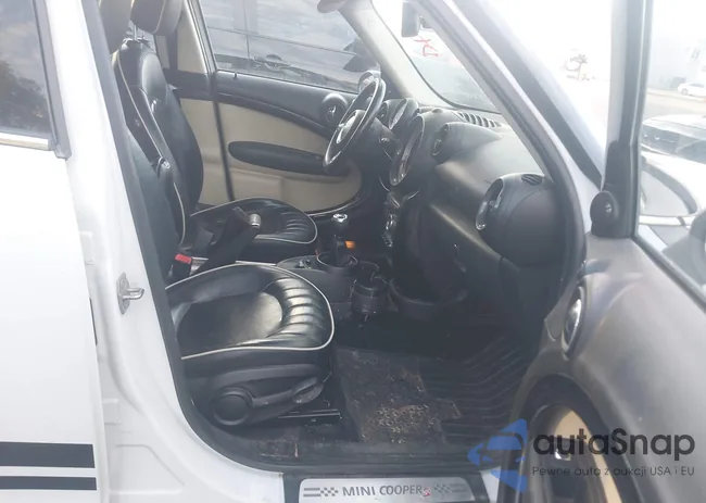 WMWZC5C57EWM18432: 43526126