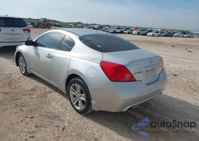 1N4AL2EP8BC151401: 43526185