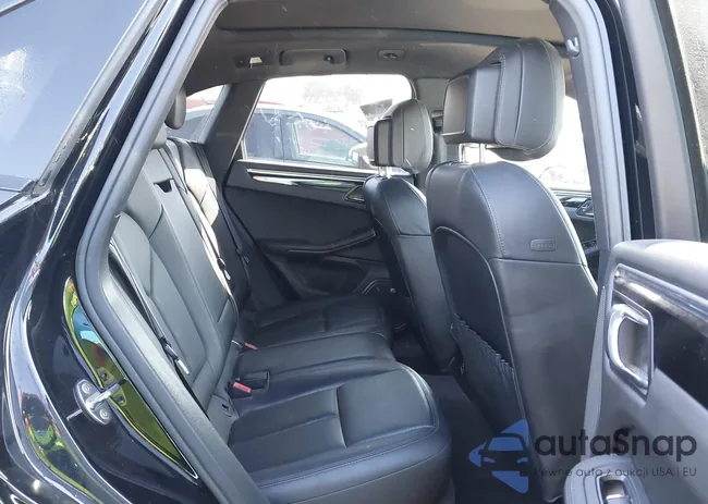 WP1AB2A57MLB33961: 43527568