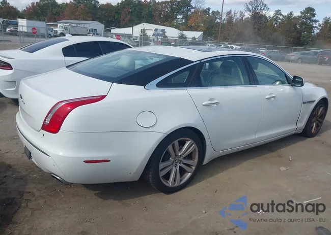 SAJWA2GB2CLV27715: 43527715