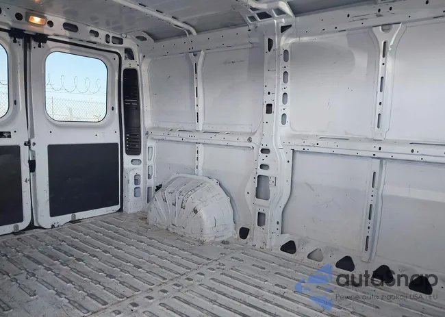 3C6LRVAGXME560026: 43527802