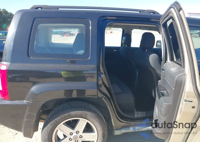 1J4NT2GB4AD555778: 43527823