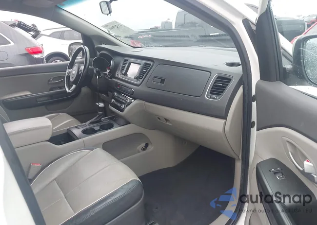 KNDMB5C17H6334872: 43527940