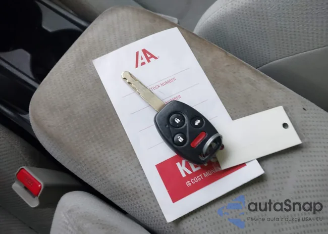 19XFB2F58CE090688: 43527027