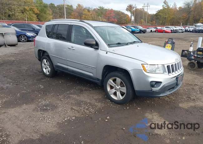 1J4NT1FB6BD289273: 43527347