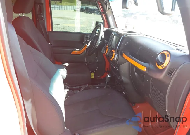 1C4BJWDG5FL681845: 43528681