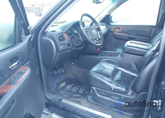 1GNFC13J67R411220: 43528016