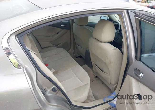 1N4AL21E08N497704: 43528139