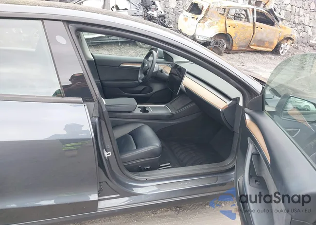 5YJ3E1EA5PF643087: 43528325