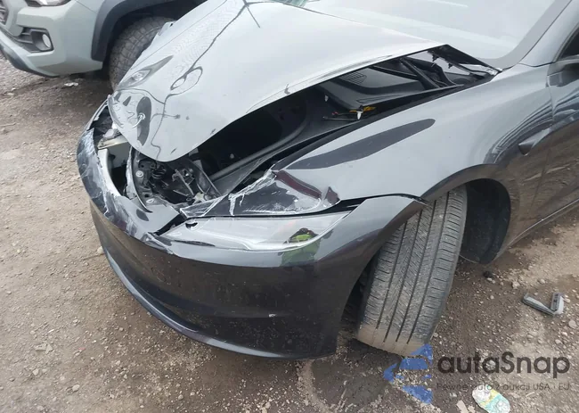 5YJ3E1EB5RF795124: 43529263