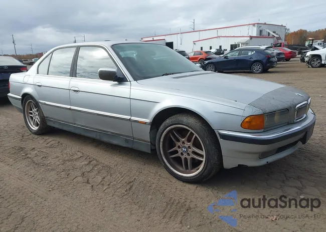 WBAGF8323WDL50682: 43530546