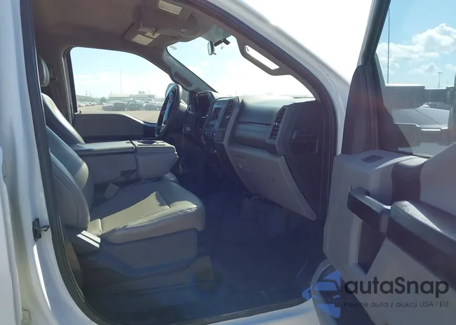 1FT7W2BTXJEB28637: 43530715