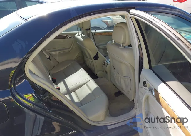 WDBRF52H77F917433: 43530929