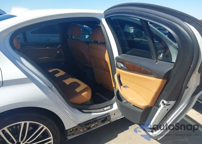 WBAJB1C59JB085452: 43530932