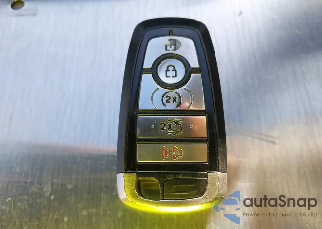 1FATP8UH0K5158681: 43531456