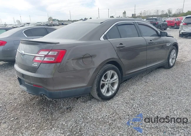 1FAHP2E82FG202627: 43531744