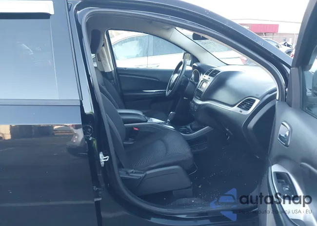 3C4PDCAB5FT525619: 43531811