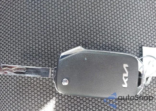 3KPF24AD1RE816913: 43531844