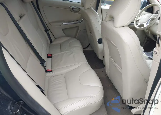 YV4940DZ4D2368709: 43531921