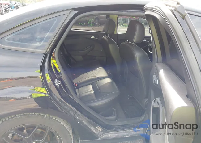 1FADP3F28GL210366: 43532458