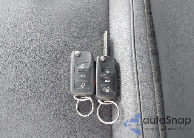 3VWF17AT9GM609021: 43532531